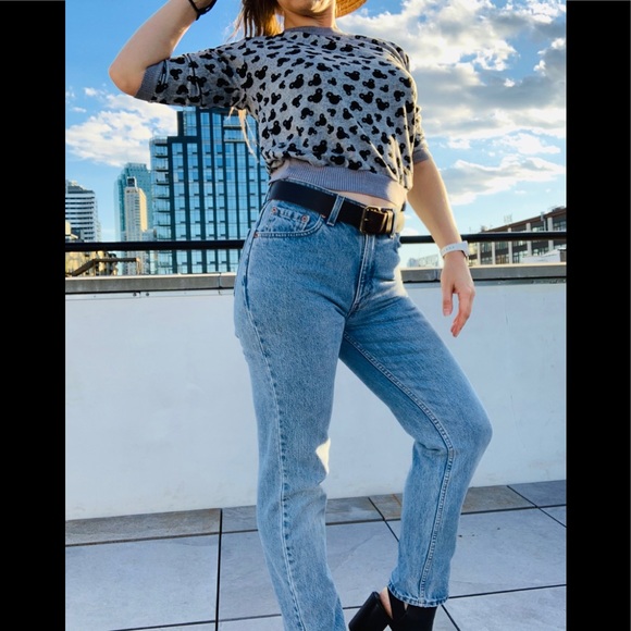 Levi’s 512 Vintage Hi-rise Boyfriend Tapered Jeans - Picture 4 of 15